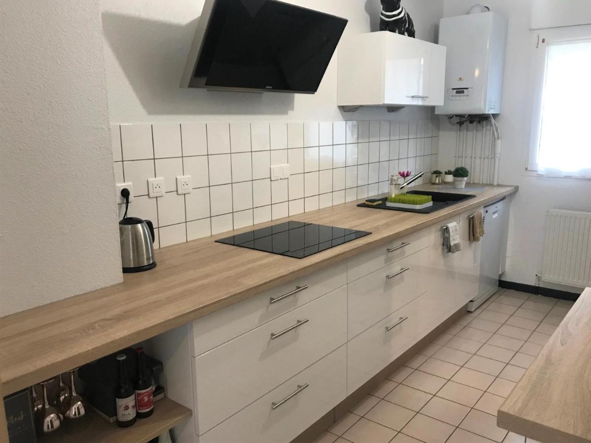 La Maison De Ville - 4 Chambres, 2 Sdb, Terrasse Et Garage - 90M2 Vesoul Bagian luar foto