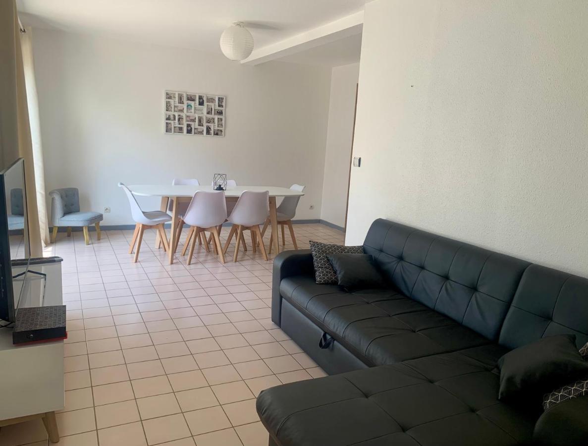 La Maison De Ville - 4 Chambres, 2 Sdb, Terrasse Et Garage - 90M2 Vesoul Bagian luar foto
